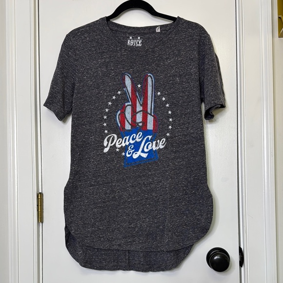 royce brand Tops - Gray Peace & Love Short Sleeve Tee